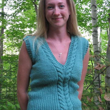 Cable v neck vest 311