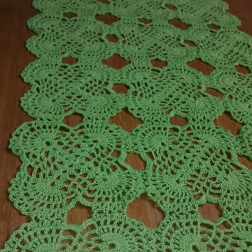 Table runner crochet pattern