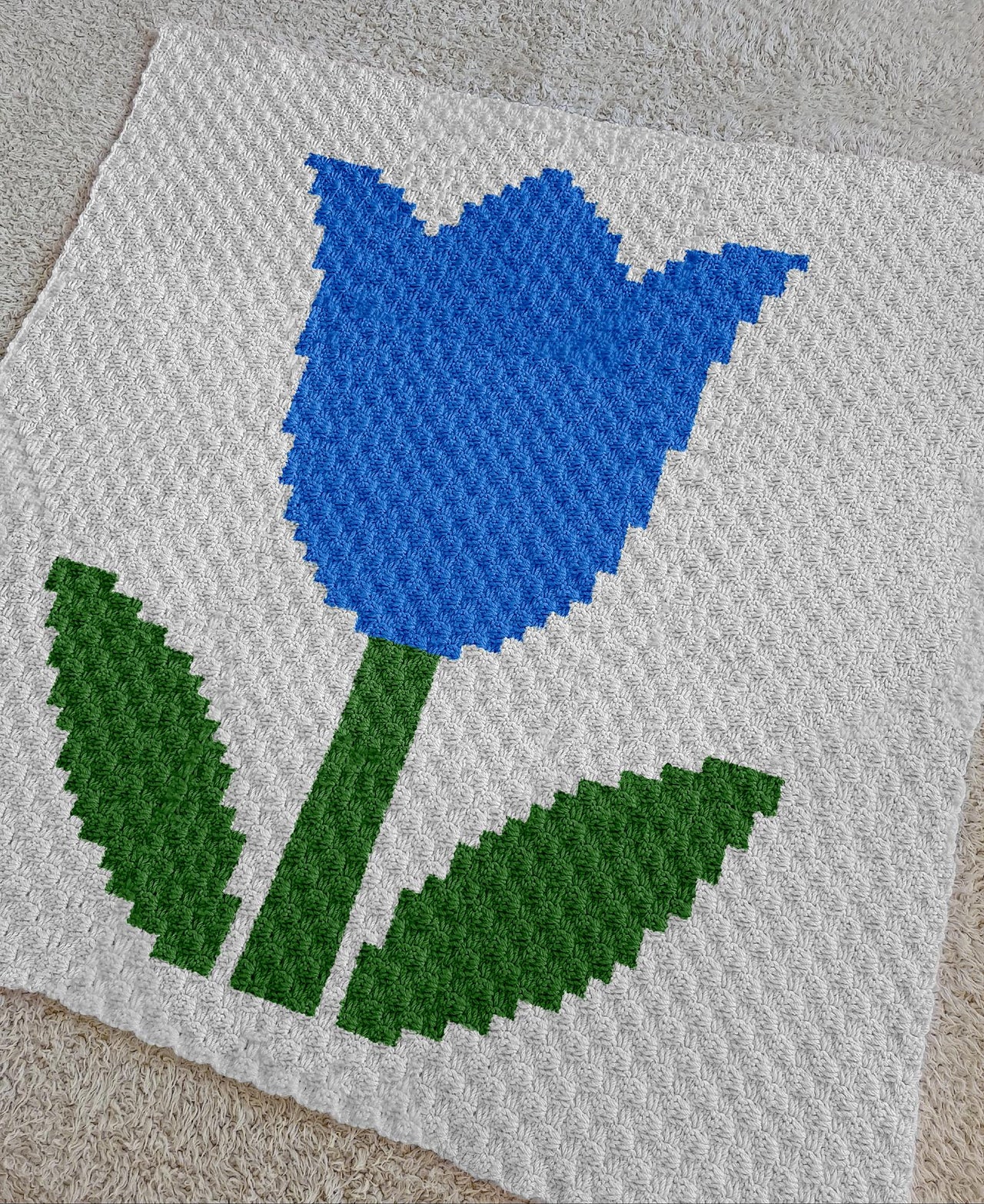 Blue Tulip Blanket C2C Crochet Pattern Corner-to-Corner 60x60 Grid