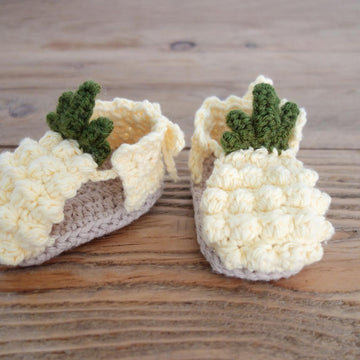 015-Pineapple baby shoes