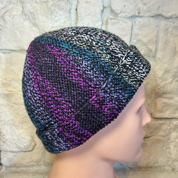 Lainey's Hat -- a loom knit pattern
