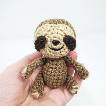 Valentine the Sloth Amigurumi