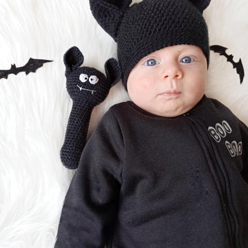 Crochet bat baby rattle pattern