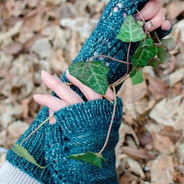 Bettina Cowl and Mitts