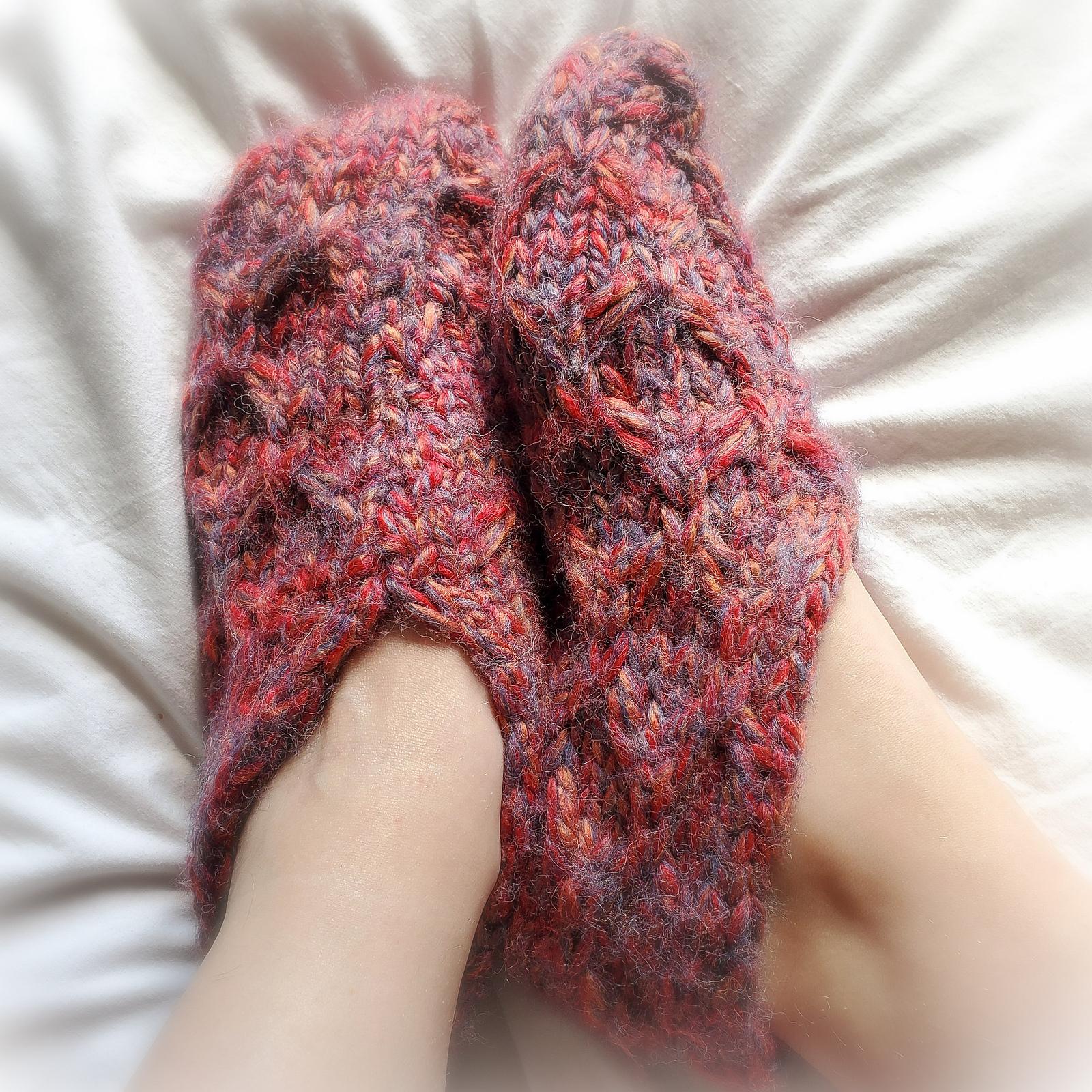 Criss Cross Honey Slippers