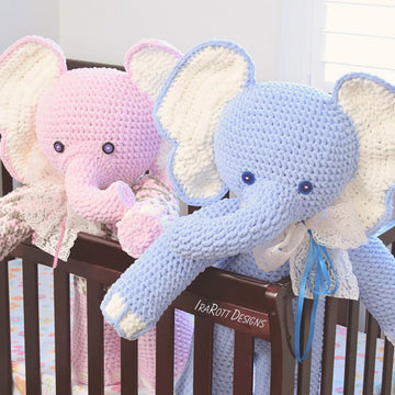 Josefina and Jeffery Big Amigurumi Elephants