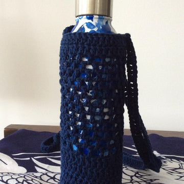 Granny square water bottle holder