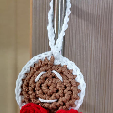 Gingerbread girl and boy