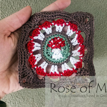 Mushroom Circle Granny Square