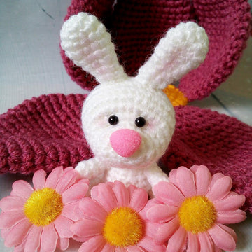 224 Little Bunny with a Flower House