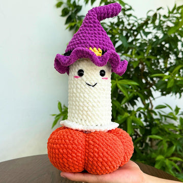 Halloween Ghost - Funny Witch