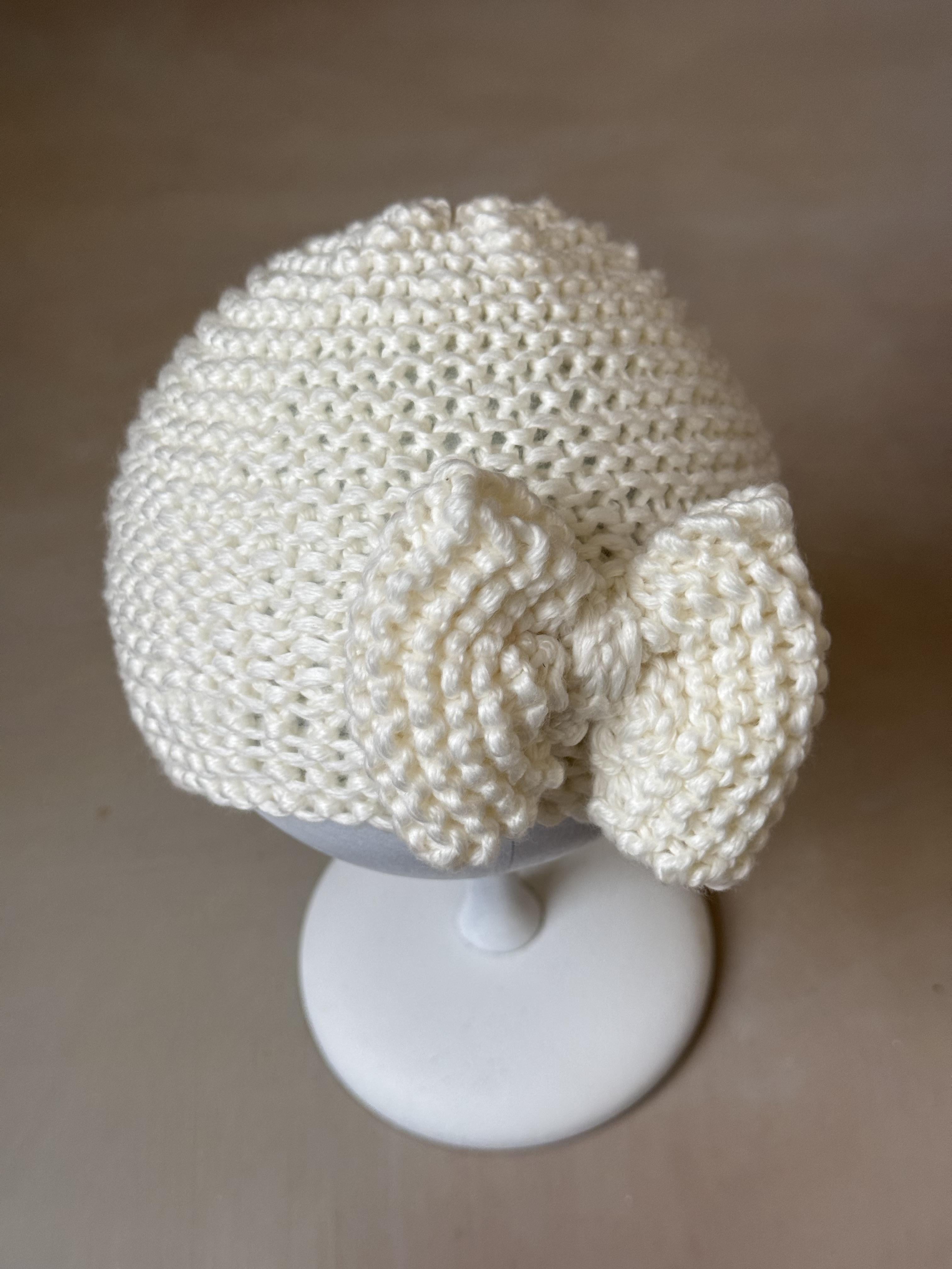 Baby bow beanie