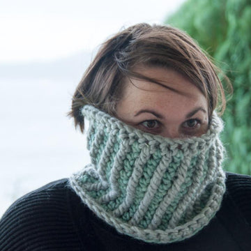 Stella Mini Cowl