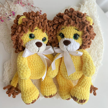 Lion toy