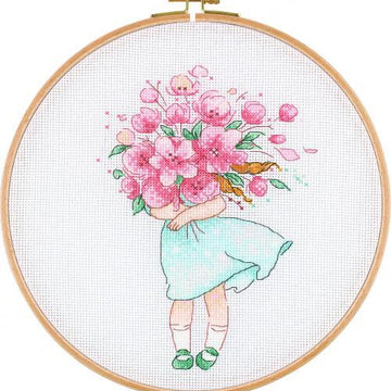 Creative World of Crafts Flower Bouquet Cross Stitch Kit - 26cm Diameter