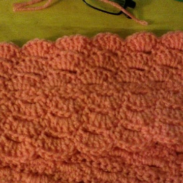 Lattice Shell Flapper Keyhole Scarf