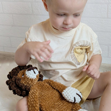Crochet snuggler pattern, crochet lion baby lovey blanket pattern