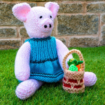 Pig Hamlet - toys, rucksack, hat, scarf, mittens & socks