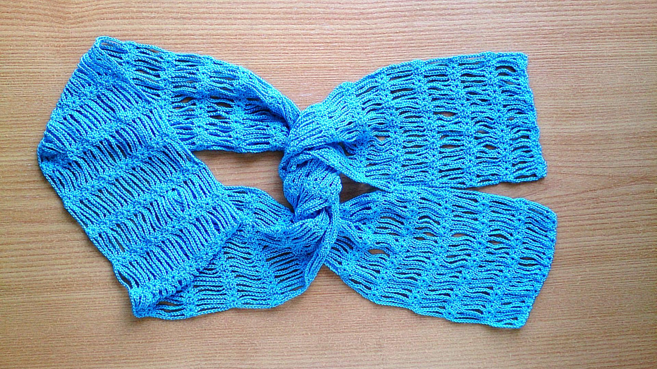 Blue lace scarf