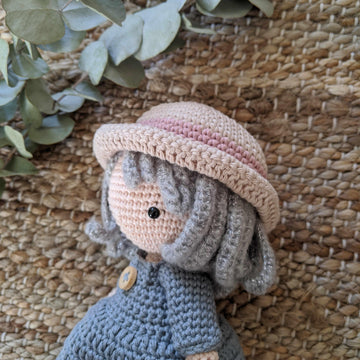 Sophie - Chibi crochet doll pattern
