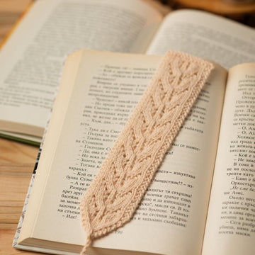 Daisy Bookmark
