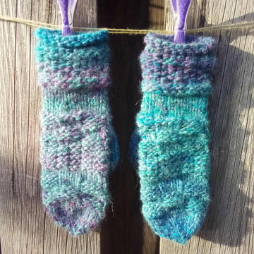 Wild Island Textured Mittens
