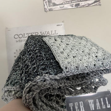 Cathy Mesh Pocketed Shawl