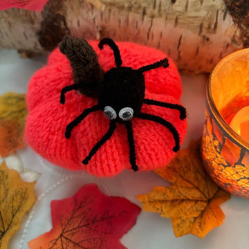 Spider Pumpkin straight needles easy knitting pattern autumn halloween home decor