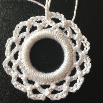 White Wreath Tree Decoration