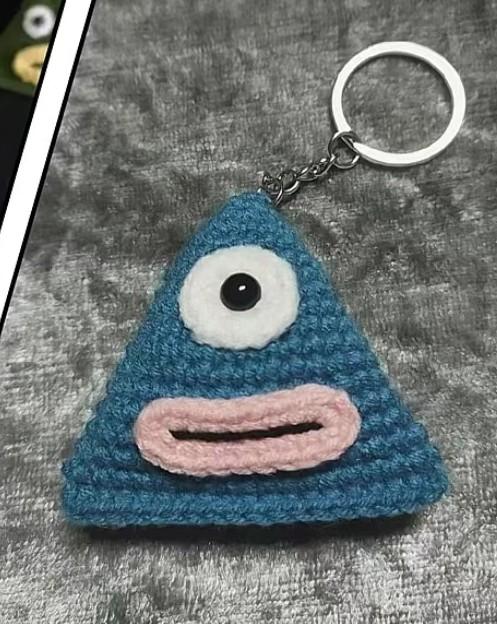 Monster Keychain,Free Crochet Patterns,Crochet Easy Patterns,Crocheting Projects for Beginners