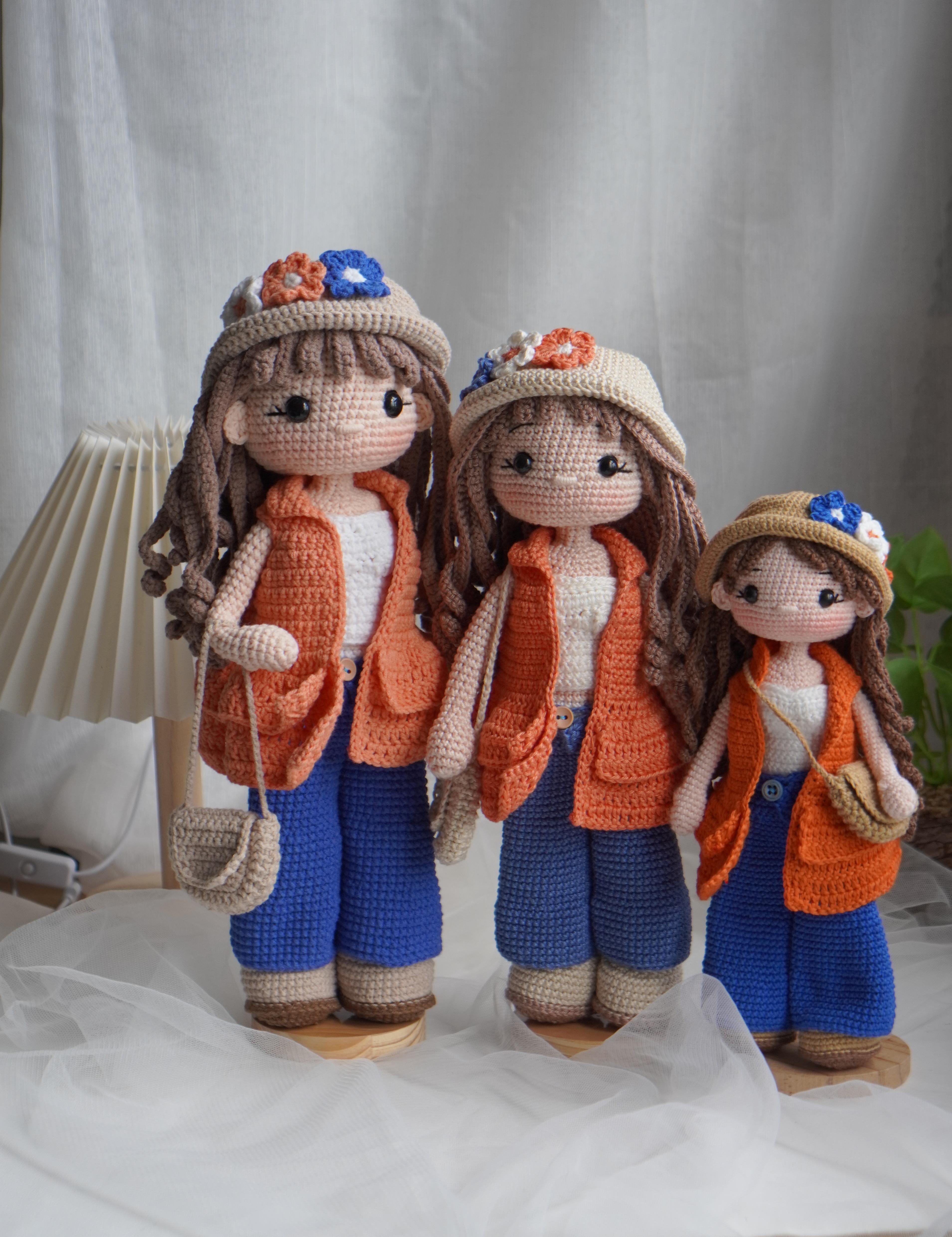 MOLLY doll