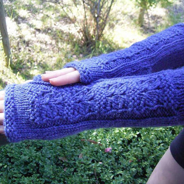 Leafy Squares Fingerless Mitts