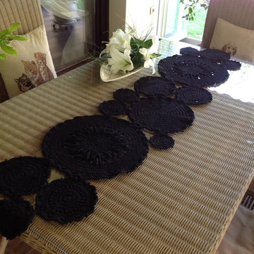 Table Runner N 141