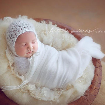 #105 Ella angora bonnet