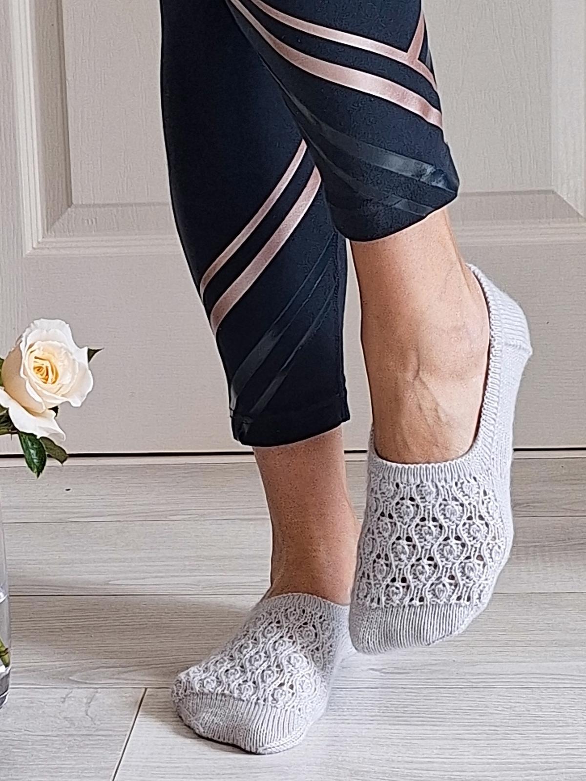Tiny Tulips Slippers