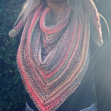Rustic ridges triangle scarf