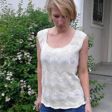 Top with Zigzag Stripes