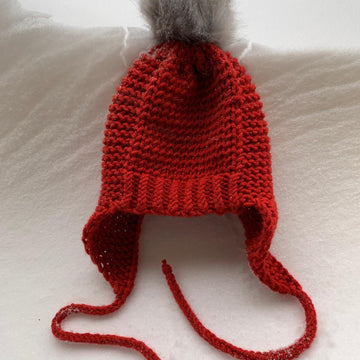 Redstone Earflap Hat -- a loom kit pattern
