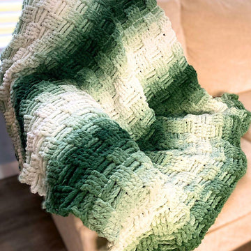 Basket Weave Chunky Evergreen Throw