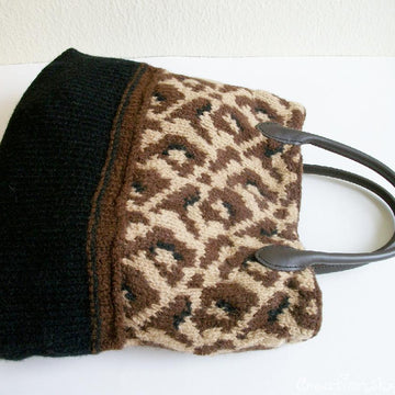 Trendy leopard-print handbag