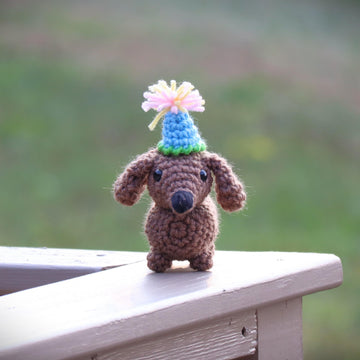 Mini Dachshund Amigurumi