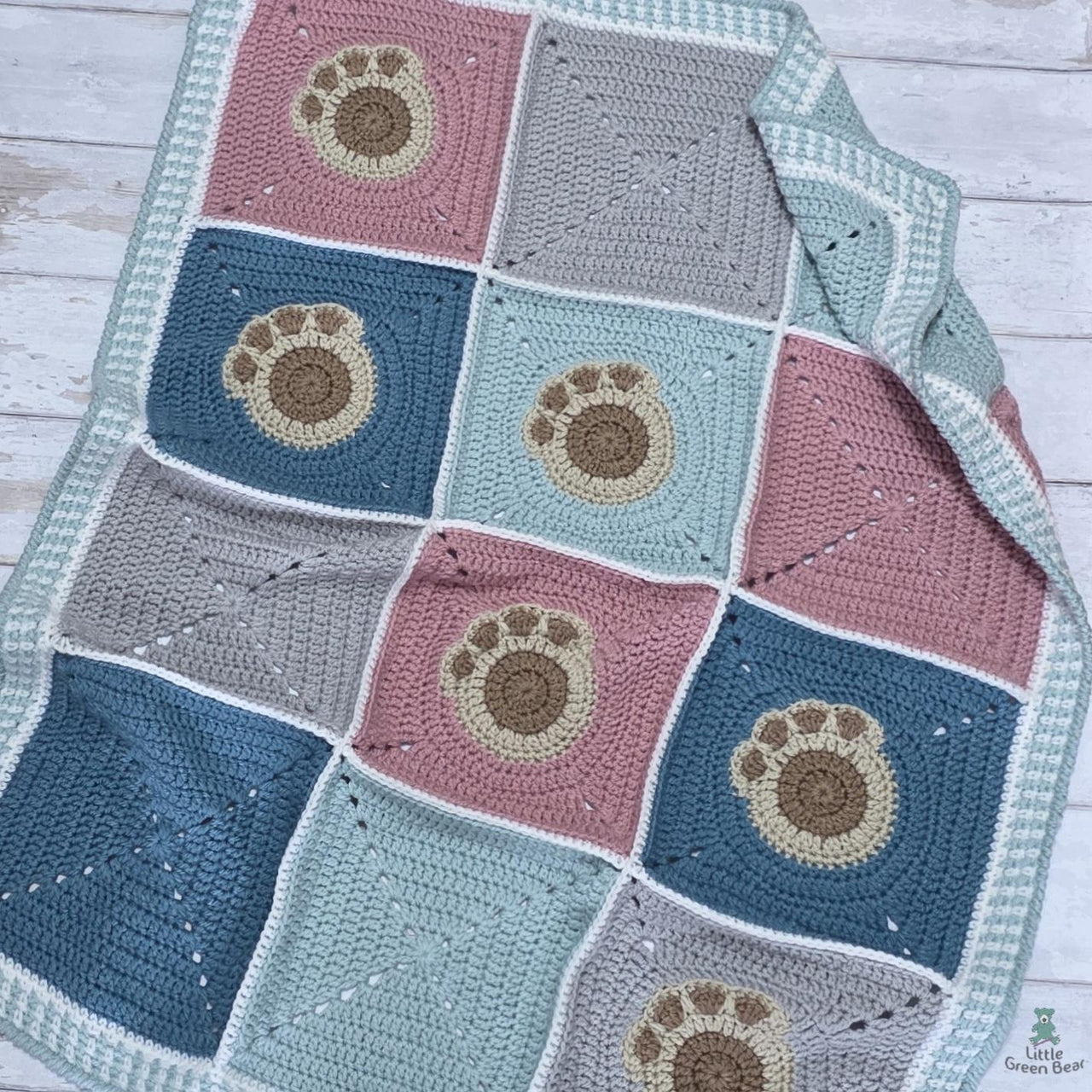 Puppy Pawprint Blanket - UK Terminology