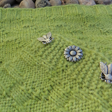 Busy Bee Society Cowl