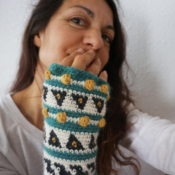 Seed Fingerless Mittens