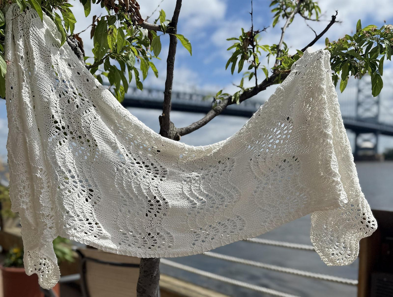 Line and Light Summer Wrap