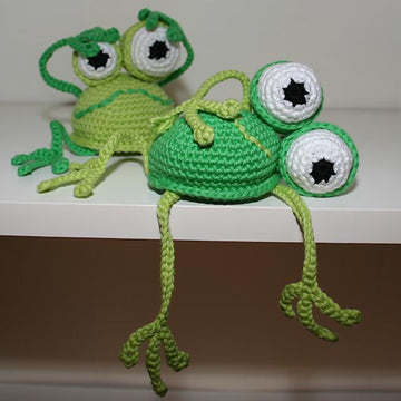 Frog - Shelf Sitter - Amigurumi