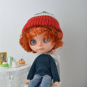 Two striped hat for Blythe