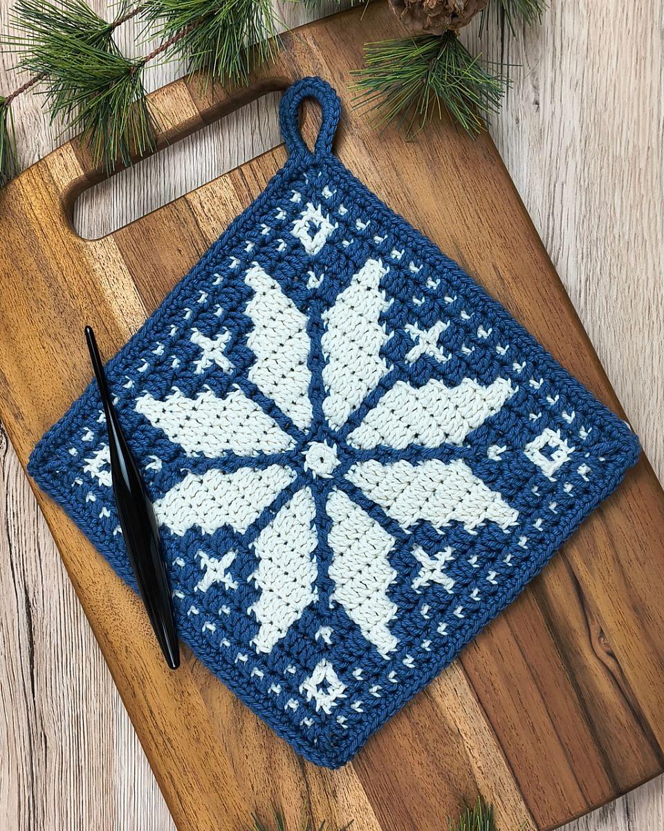 Poinsettia Dishcloth