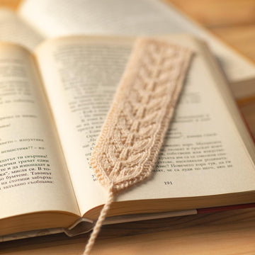 Daisy Bookmark