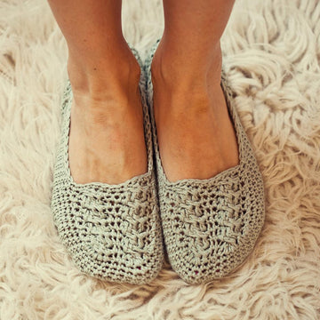 Ladies Cable Slippers